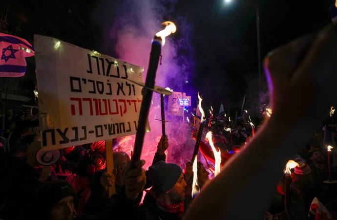 Χιλιάδες Ισραηλινοί στους δρόμους – Αντιδρούν στις αλλαγές στο δικαστικό σύστημα