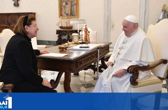 Η Λίνα Μενδώνη συναντήθηκε με τον Πάπα Φραγκίσκο