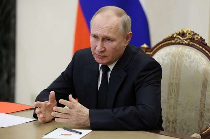 Πούτιν: Τι σημαίνει το ένταλμα σύλληψής του από το ΔΠΔ;
