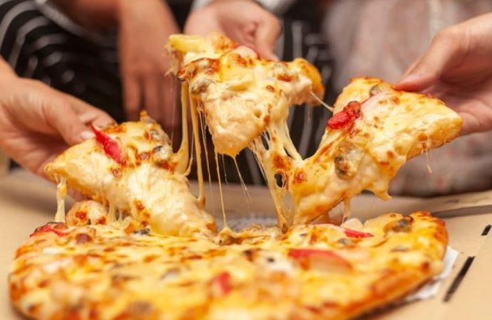 Οι καλύτερες πίτσες που έχουμε φάει: 10 σημεία στην Αθήνα για να λιώνεις όπως το τυρί στη ζύμη