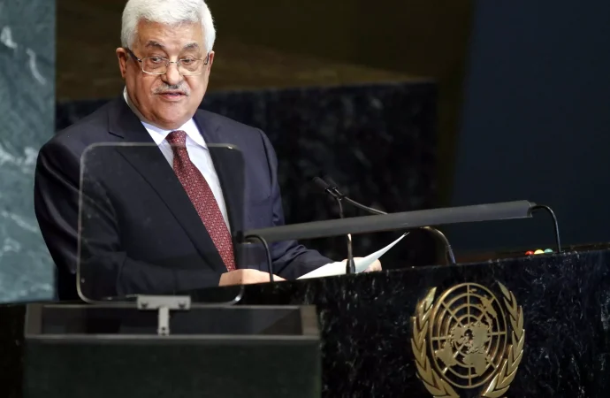 Καταδικάζει τη βία σε βάρος αμάχων και από τις δύο πλευρές ο Παλαιστίνιος πρόεδρος