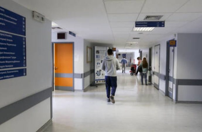 Νέες διοικήσεις στα νοσοκομεία: Τα κριτήρια και οι «τρύπες» στους νόμους – Τι είπε η Μ. Παγώνη και ο Π. Καρκατσούλης