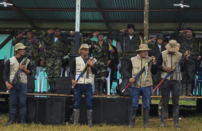 Κολομβία: Ανέστειλαν τις ειρηνευτικές διαπραγματεύσεις με την κυβέρνηση οι διαφωνούντες των πρώην FARC