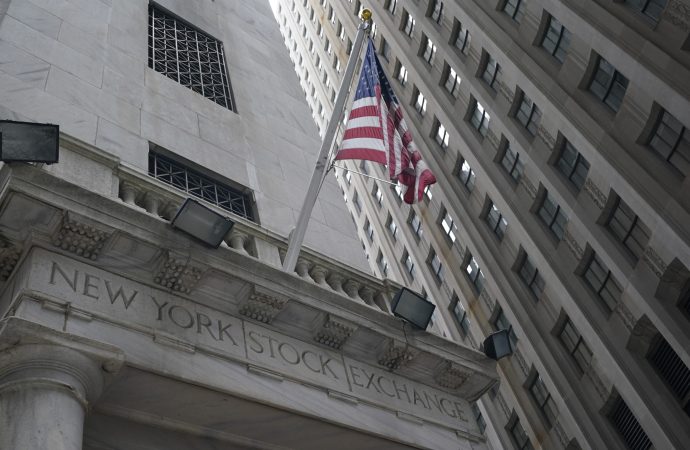 ΗΠΑ-Χρηματιστήριο: Κλείσιμο με πτώση μετά τις δηλώσεις του επικεφαλής της FED Τζερόμ Πάουελ