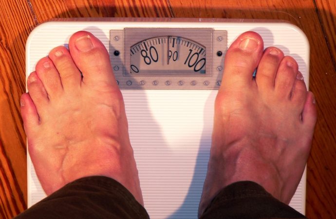 Έρευνα: Οι υπέρβαροι άνδρες κινδυνεύουν από 17 διαφορετικούς τύπους καρκίνου