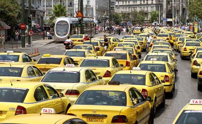 Απεργιακές κινητοποιήσεις ξεκινούν τα ταξί Αττικής – Στάση εργασίας την Πέμπτη 16 Νοεμβρίου