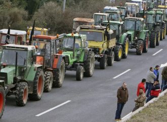 Το Μαξίμου καλύπτει Αυγενάκη και λέει στους αγρότες “μηδέν παροχές πια”
