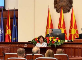 Βόρεια Μακεδονία: Το ΥΠΕΞ «αδειάζει» την Σιλιάνοφσκα για το «Μακεδονία»